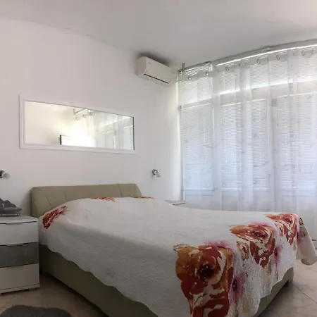 Ljube Apartment Makarska