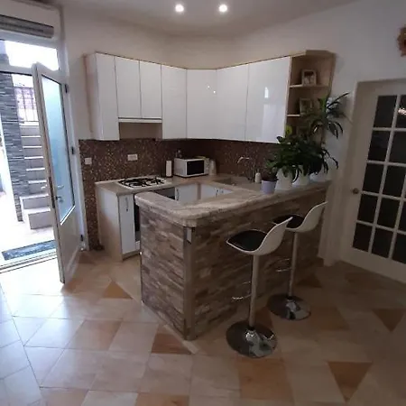 Ljube Apartment *