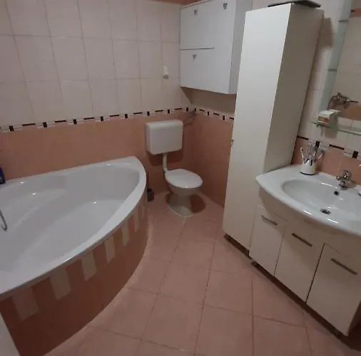 Ljube